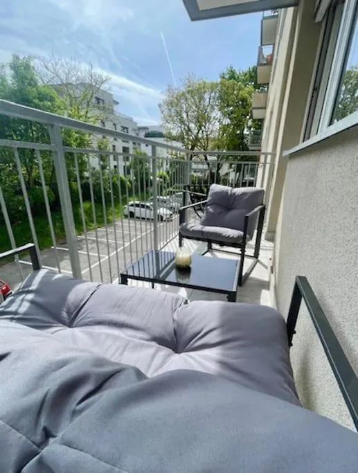 City Wohlfuehloase Mit Parkplatz Graz Apartment